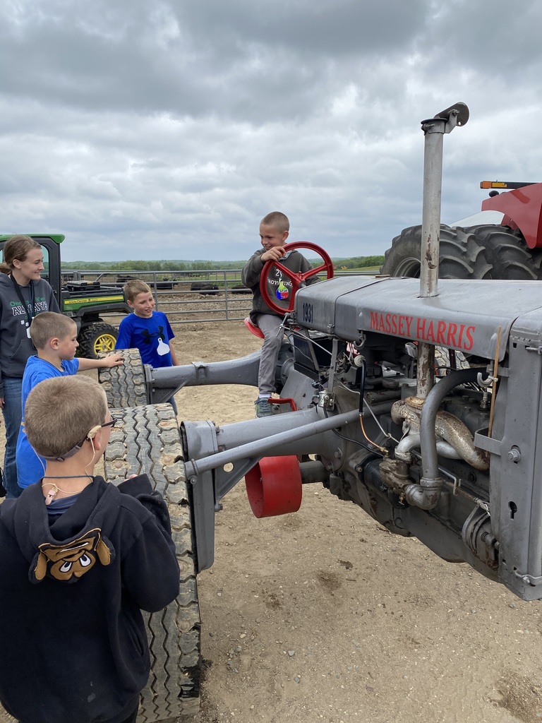 Second Grade at Schiefelbein Farms